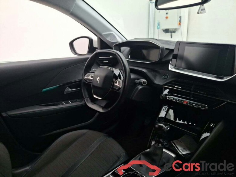 PEUGEOT 208 1.2 PureTech Allure #3