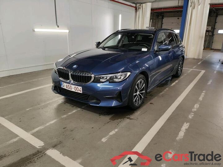 BMW 3 Reeks Touring 3 Reeks Touring 320e (150 kW) (PHEV) 150kW/204pk  5D/P Auto-8