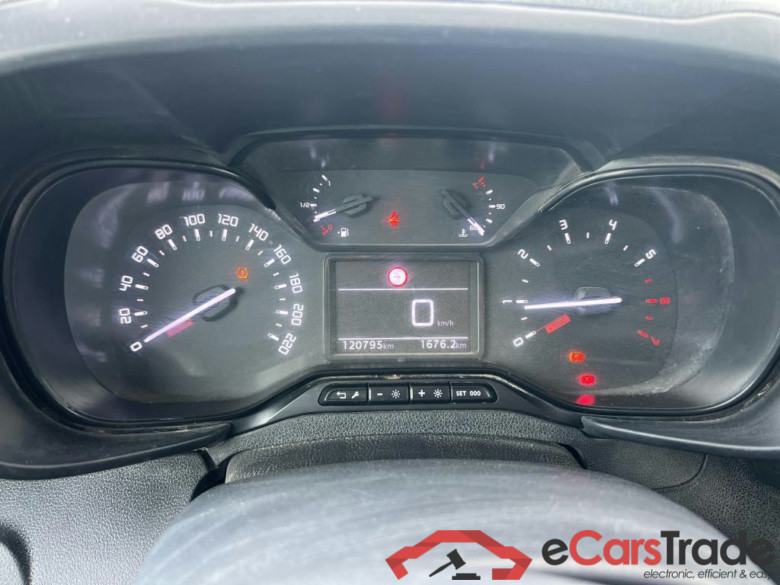 CITROEN Berlingo / 2018 / 4P / combi Talla M BlueHDi 100 S&S LIVE PACK BUSINE #4