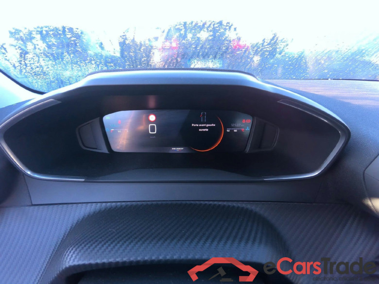 Peugeot 208 Allure 1.2L 100hp S&S (BVM6) #4