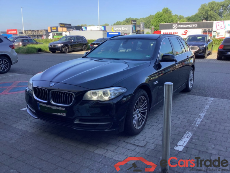 BMW 520d Eur6 Xenon Leather Navi-Pro KeylessGo Klima PDC ... #1