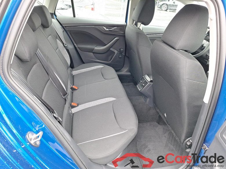 SKODA SCALA 1.0 TSI 70KW ACTIVE #6
