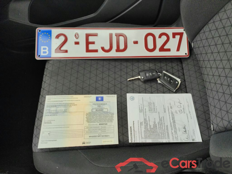 Volkswagen T-Cross 1.0 TSI 70kW Life Business 5d #4