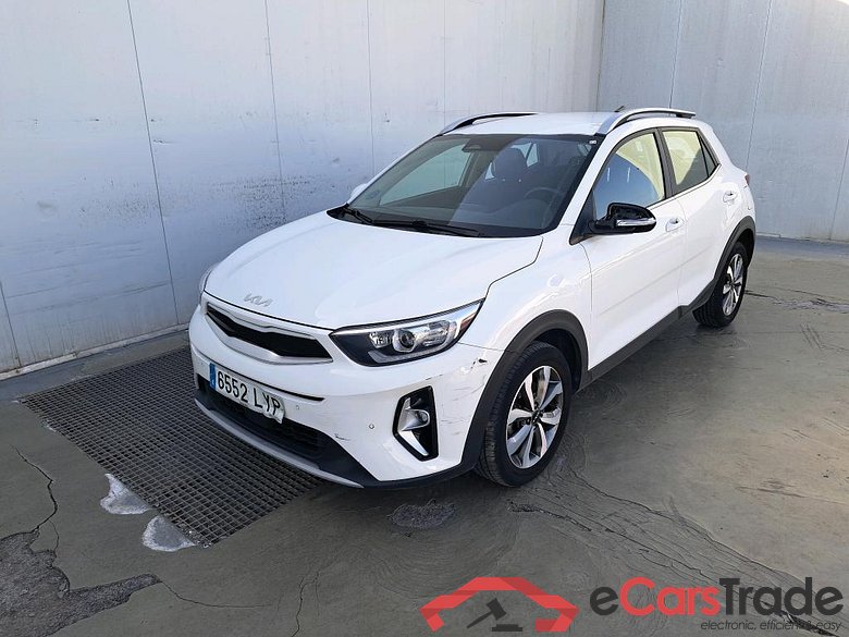 KIA Stonic / 2017 / 5P / todoterreno 1.0 T-GDi 74kW (100CV) MHEV iMT Drive