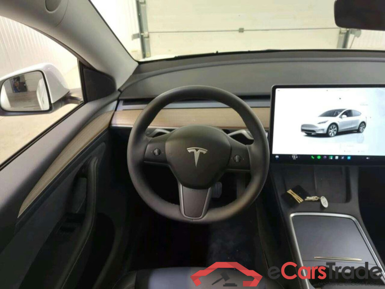 Tesla Model Y Long Range AWD 75kWh #3