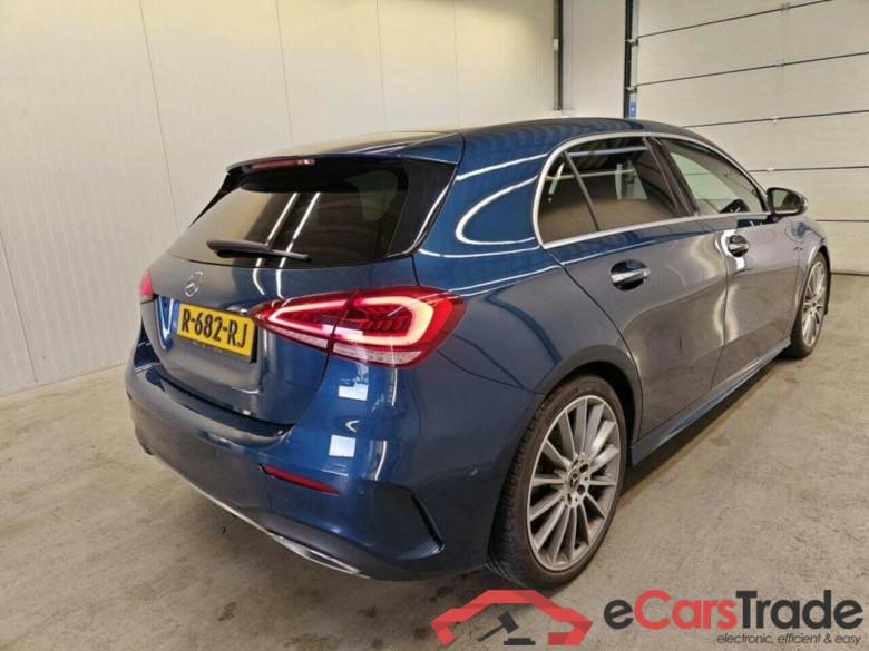 MERCEDES-BENZ A-klasse 180 AMG Line #2