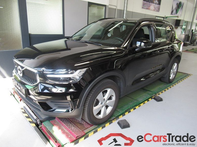 Volvo XC40 (2017->) DE - SUV5 T3 2WD EU6d, Momentum Core, 2020 - 2022