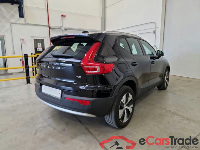 VOLVO XC40 / 2021 / 5P / SUV T2 CORE #2