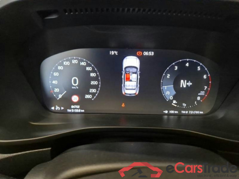 VOLVO XC40 / 2021 / 5P / SUV T2 CORE #4