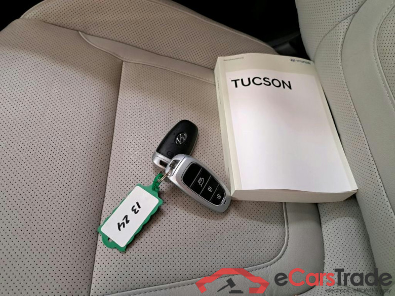 Hyundai Tucson 1.6 T-GDI 48V MHEV Premium 5d #4