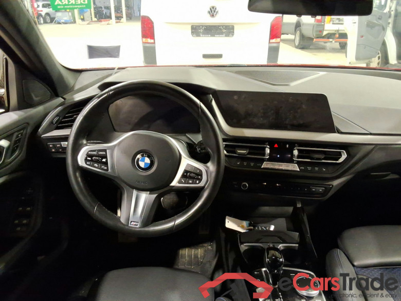BMW 1 SERIES HATCH 1.5 116IA (80KW) #6