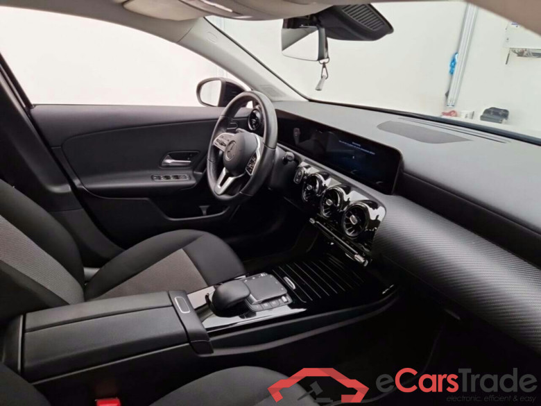 MERCEDES-BENZ A-KLASSE 180 BUSINESS SOL. AUT. #3