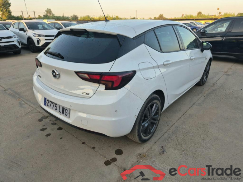 OPEL Astra / 2019 / 5P / berlina con portón 1.2T SHL 81kW (110CV) Design & Tech #2