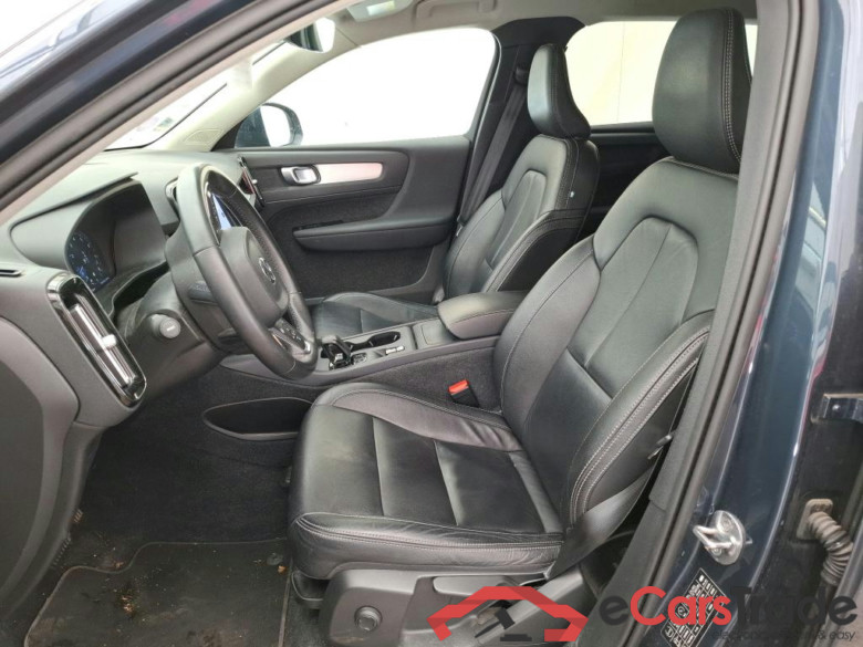 Volvo XC40 2.0 B4 AWD Aut. LED ACC Virtual Navi Sport-Leather KeylessGo Camera Klima PDC ... #5