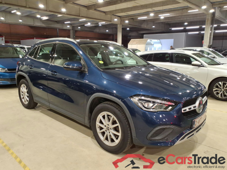 Mercedes GLA 180d Aut. LED Widescreen Navi 1/2 Leather KeylessGo Camera Klima PDC ... #2