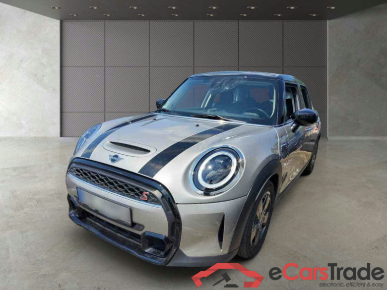Mini Mini 5-trg. (F55)(2014->) DE - LimS5 Cooper S EU6d, CooperS Essential Trim (OPF), (Facelift 2) 2021 - 2024 #1
