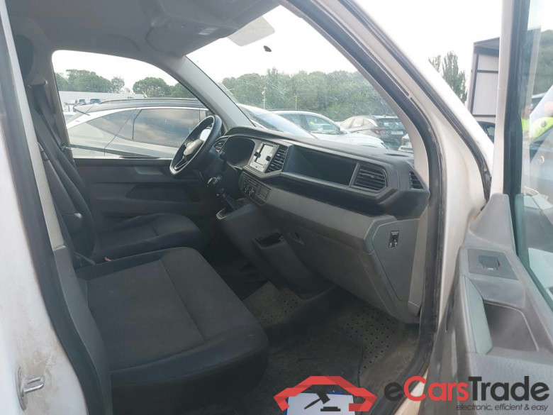VOLKSWAGEN Transporter / 2020 / 4P / furgón Furgón Corto TN 2.0 TDI 110kW 4MO #6