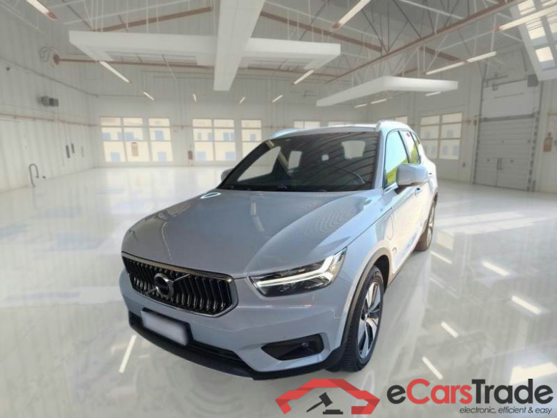 VOLVO XC40 / 2017 / 5P / SUV T5 PLUG-IN HYBRID RECH INSCRIP EXPR MY21 #1