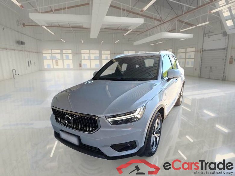 VOLVO XC40 / 2017 / 5P / SUV T5 PLUG-IN HYBRID RECH INSCRIP EXPR MY21