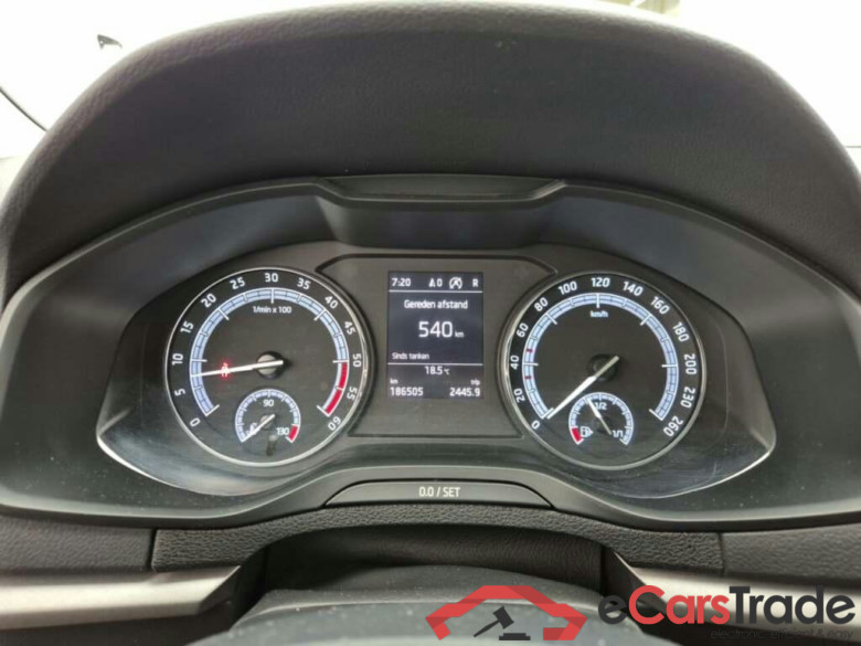 SKODA Karoq 1.6 TDI Amb. Business DSG #4