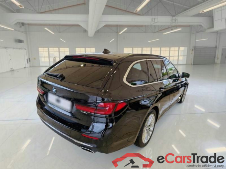 BMW SERIE 5 / 2020 / 5P / STATION WAGON 520D AUT LUXURY MH48V TOURING #2