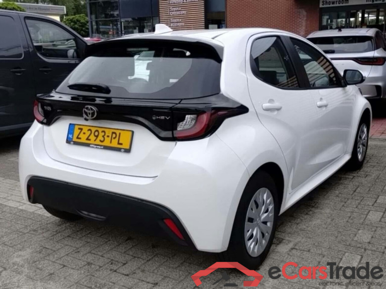 TOYOTA YARIS 1.5 Hybrid 115 Comfort #4
