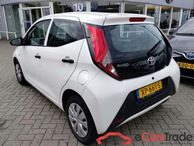 TOYOTA Aygo 1.0 VVT-i x-fun #3