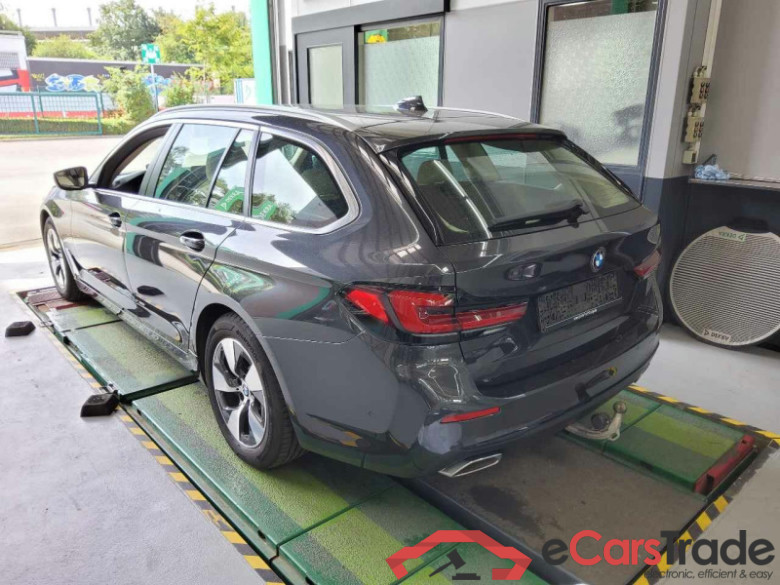 BMW 5 Touring (G31)(2017->) DE - Kb5 520 d Mild-Hybrid EU6d, xDrive, (Facelift) 2020 - 2024 #4