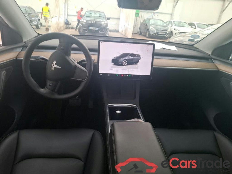 TESLA Model Y / 2020 / 5P / SUV Grand Autonomie Dual Motor AWD #6
