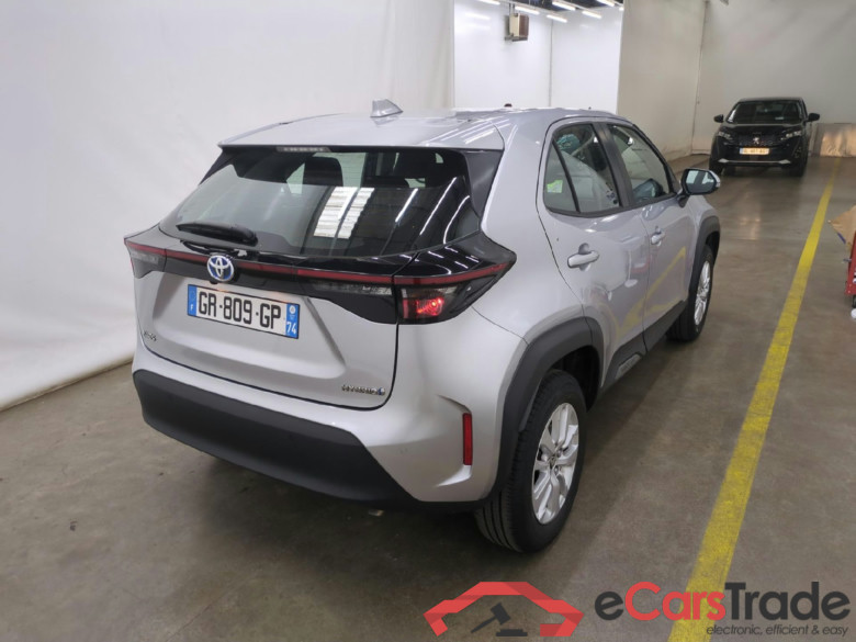 TOYOTA Yaris Cross Hybride / 2021 / 5P / SUV 1.5 HYBRID 116H DYNAMIC BUSINESS BEY AWD #3