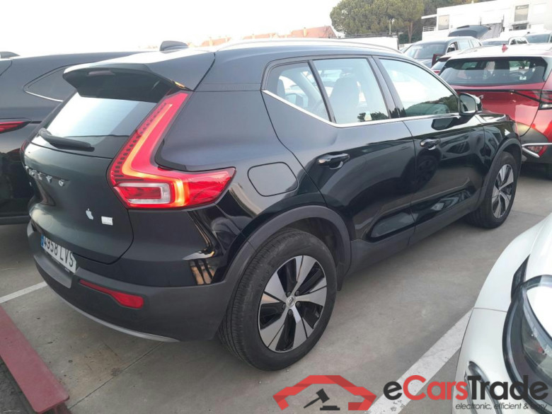 VOLVO XC40 / 2017 / 5P / todoterreno 1.5 T4 Twin Recharge Inscription Ex Auto #2