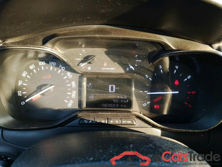 CITROEN C3 / 2020 / 5P / berlina con portón PureTech 81KW (110CV) S&S Feel Pack (AC2) #4