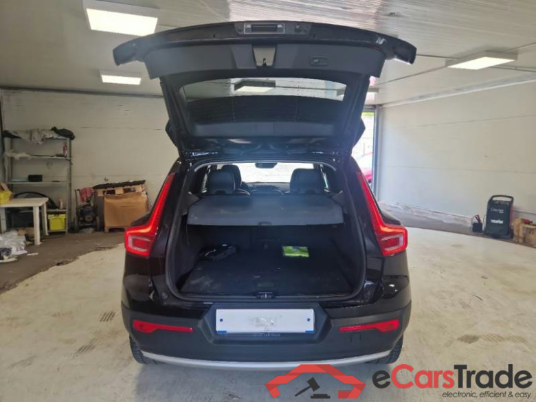 VOLVO XC40 / 2017 / 5P / SUV T3 GEATRONIC BUSINESS PLUS #5