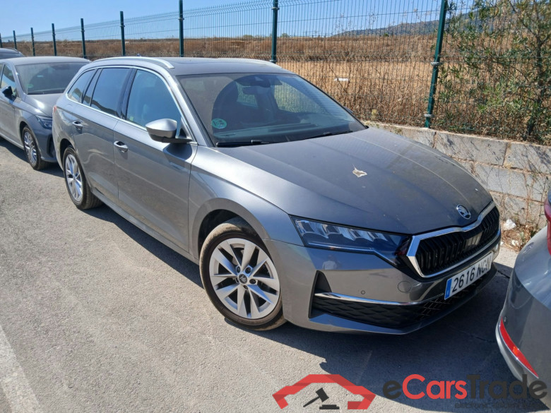 SKODA Octavia 2.0 TDI 110 kW (150CV) DSG 7 vel AutomÃ¡tico Combi Design(Pano-Roof + Winterpack)