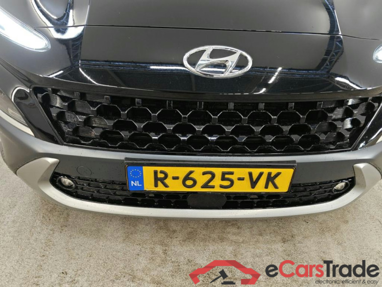 Hyundai KONA 1.6 GDI HEV Fashion 5d #5