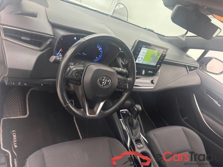 TOYOTA COROLLA 1.8 HYBRID DYNAMIC #3