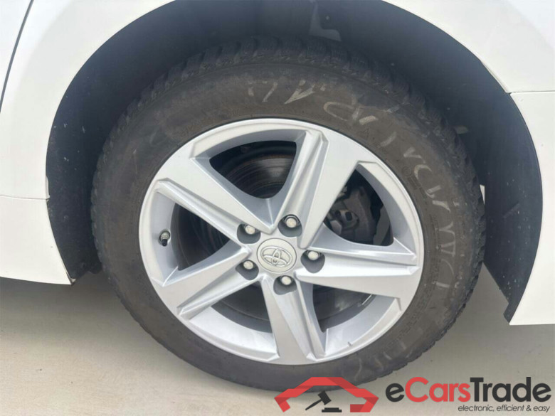 TOYOTA COROLLA 1.8 HYBRID DYNAMIC #4