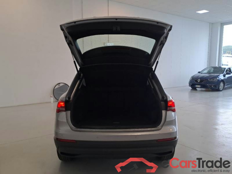 AUDI Q3 / 2018 / 5P / SUV 35 TDI BUSINESS #4