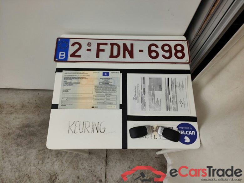 Mercedes-Benz EQA EQA 250+ AMG Line 5d #4