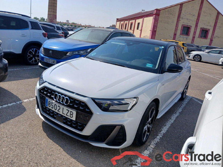 AUDI A1 / 2018 / 5P / berlina con portón Sportback Adrenalin 25 TFSI 70kW (95CV)(SP)(SL)
