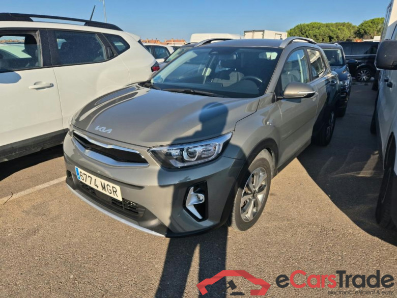 KIA Stonic / 2017 / 5P / todoterreno 1.0 T-GDi 88kW (120CV) MHEV iMT Drive