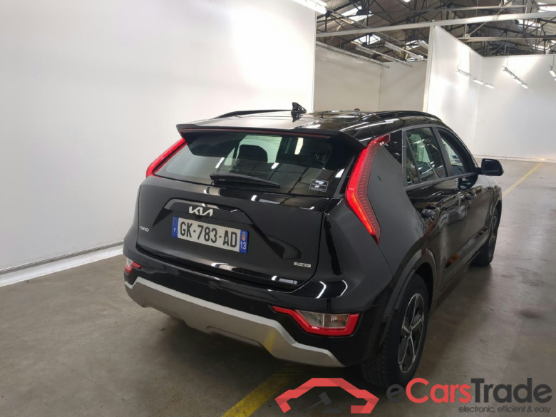 KIA Niro / 2022 / 5P / Berline 1.6 GDI 183 PHEV ACTIVE DCT6 #4