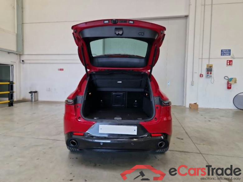 ALFA ROMEO TONALE / 2022 / 5P / SUV 1.3 280CV PLUG IN HYBRID AT6 VELOCE Q4 #5