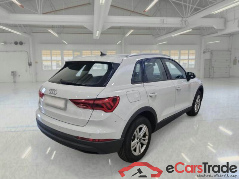 AUDI Q3 / 2018 / 5P / SUV 35 TDI S TRONIC BUSINESS #2