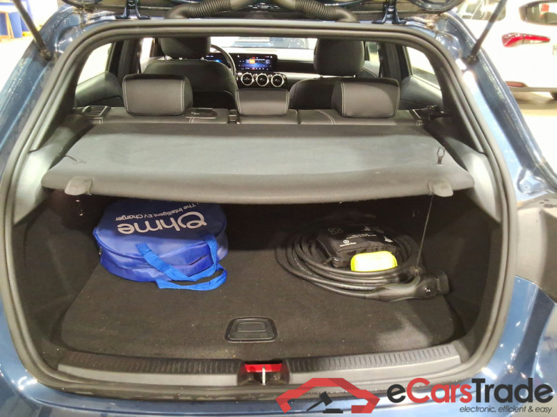 MERCEDES-BENZ A-CLASS 1.3 A 250 E DCT BUSINESS SOLUTION #3