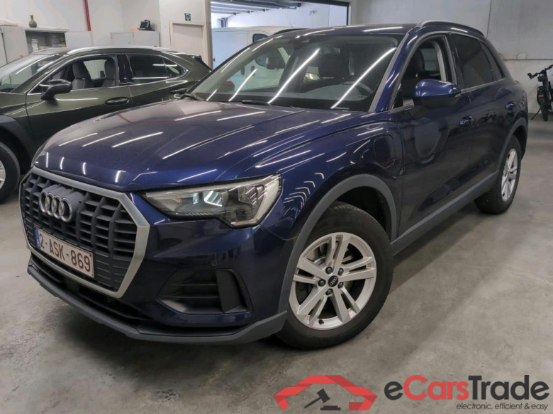 AUDI - AUD Q3 45 TFSI e 245PK S-Tronic Pack Business With Heated Seats & Comfort Key & Rear Camera & Towing Hook & Pano Roof  * HYBRID * #1