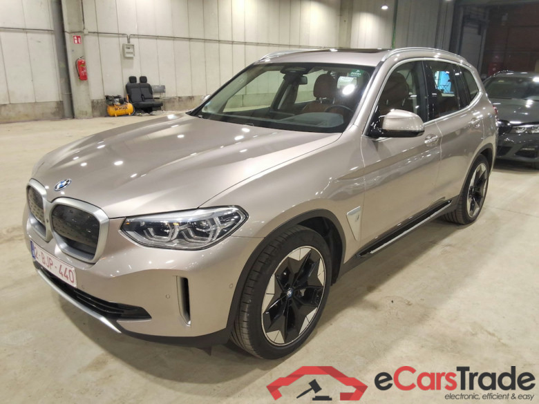 BMW IX3 80KWH AUTO