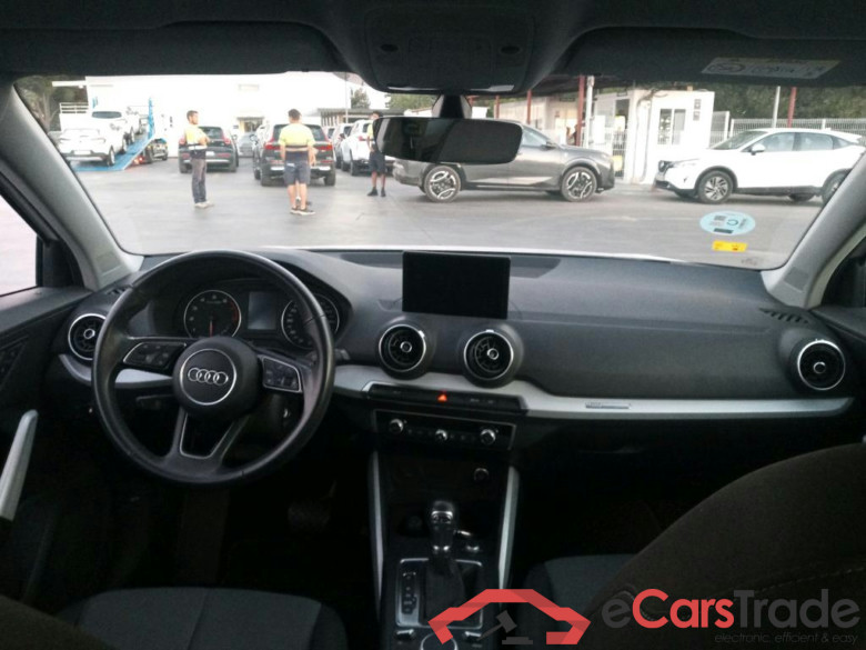 AUDI Q2 / 2016 / 5P / todoterreno Design 35 TFSI 110kW (150CV) S tronic #3
