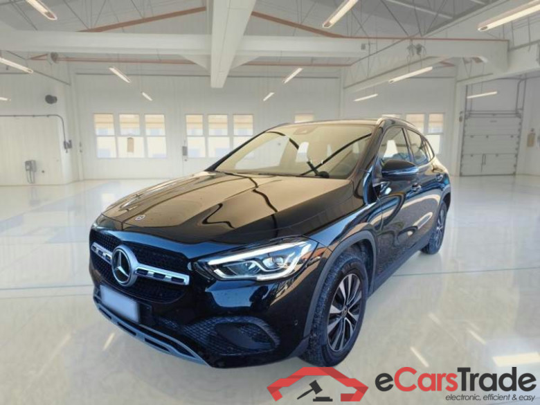 MERCEDES-BENZ GLA / 2020 / 5P / CROSSOVER GLA 250 AUTOMATIC EQ-POWER BUS EXTRA