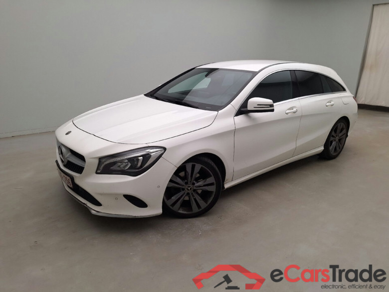 Mercedes CLA 200d SB AMG Aut. LED Navi 1/2 Sport-Leather KeylessGo Klima PDC ... #1